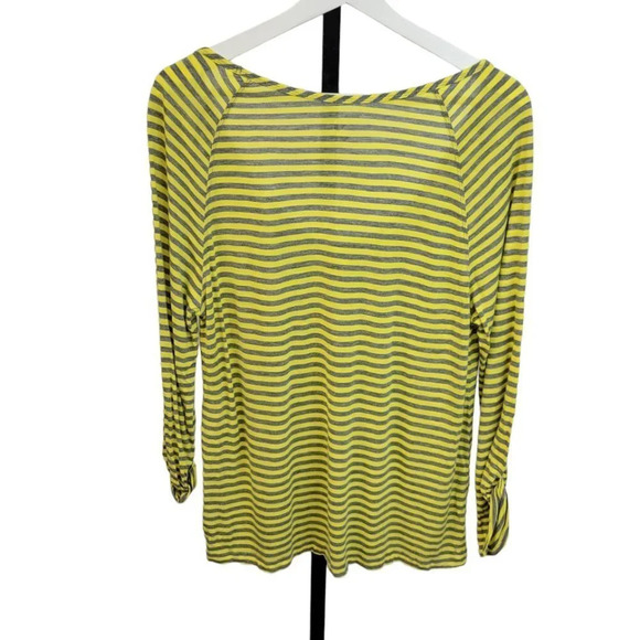 NEW York &  Company 3/4 Sleeve Top - Picture 4 of 4